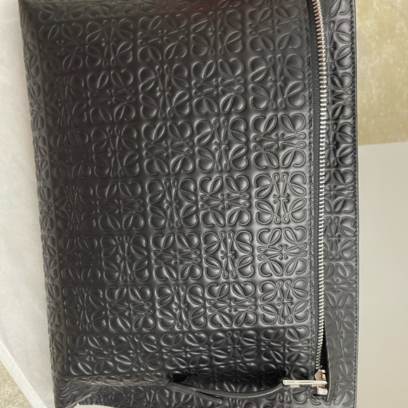 Loewe Repeat T Pouch- Clutch - Picture 4 of 4